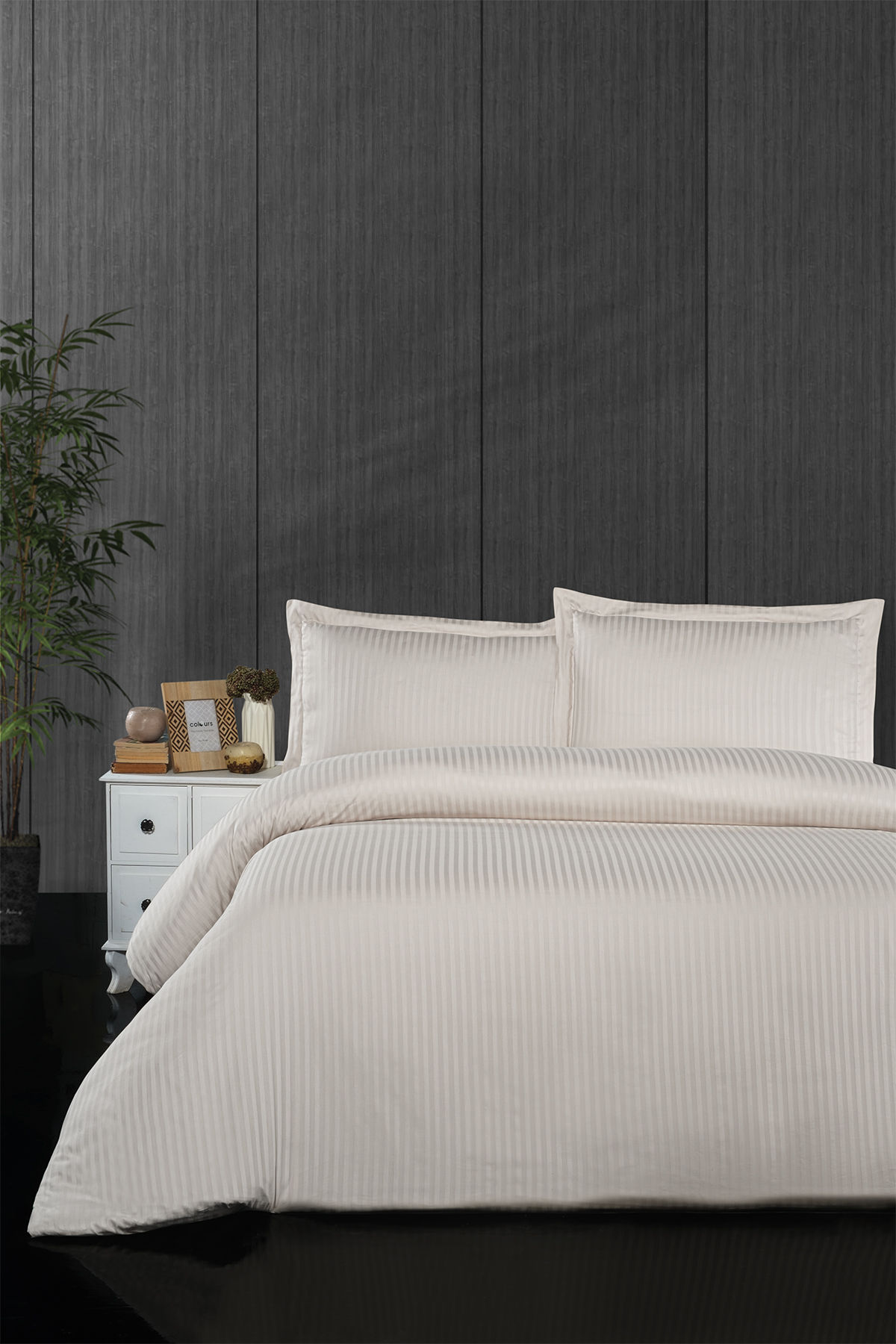 Pierre Cardin Çizgili Saten Nevresim Takımı Luna Krem