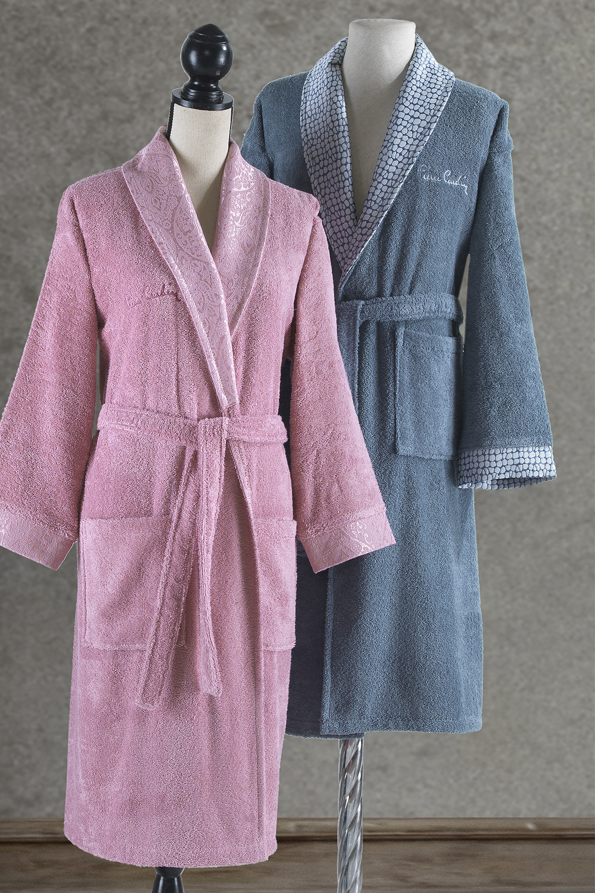 Pierre Cardin Damask Jakarlı Aile Bornoz Seti Deco Rose - İndigo