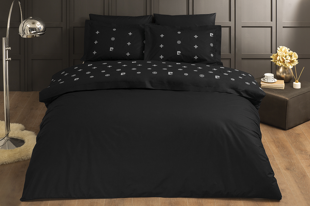 Pierre Cardin Deluxe Pamuk Nakışlı Nevresim Takımı Çift Kişilik Siyah