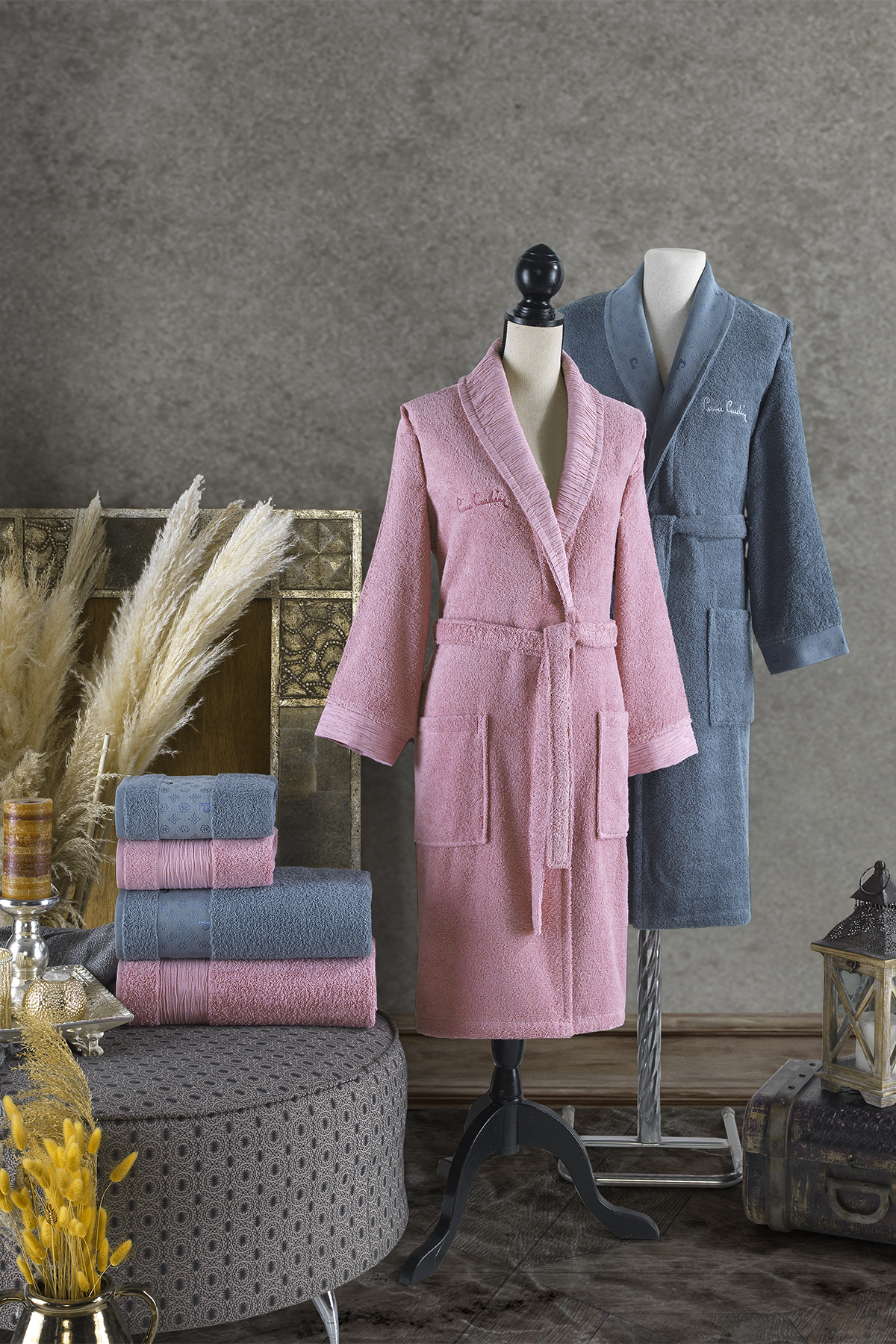 Pierre Cardin Logo Jakarlı Aile Bornoz Seti Deco Rose - İndigo