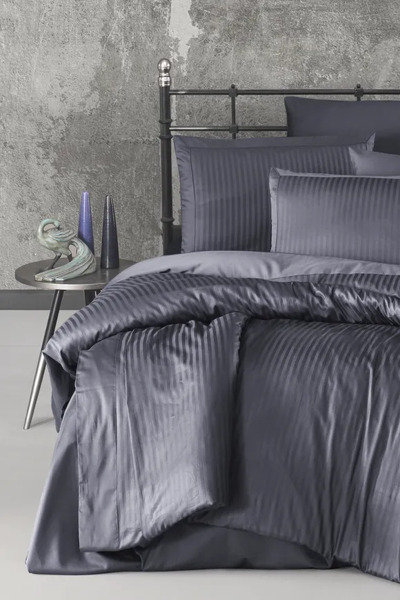 Pierre Cardin Çizgili Saten Nevresim Takımı Çift Kişilik Antrasit