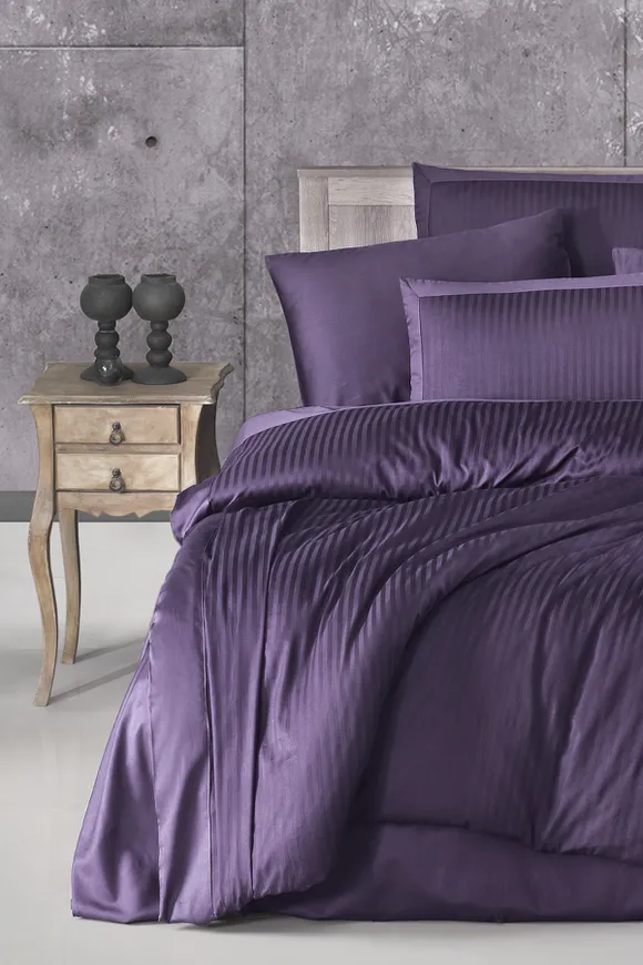 Pierre Cardin Çizgili Saten Nevresim Takımı Çift Kişilik Mürdüm