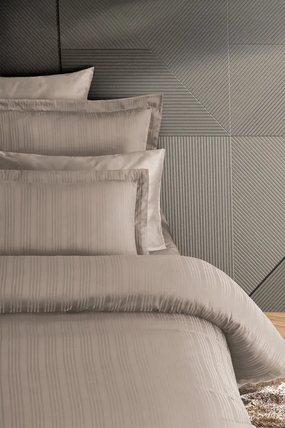 Pierre Cardin Çizgili Saten Nevresim Takımı Çift Kişilik Voyage Bej