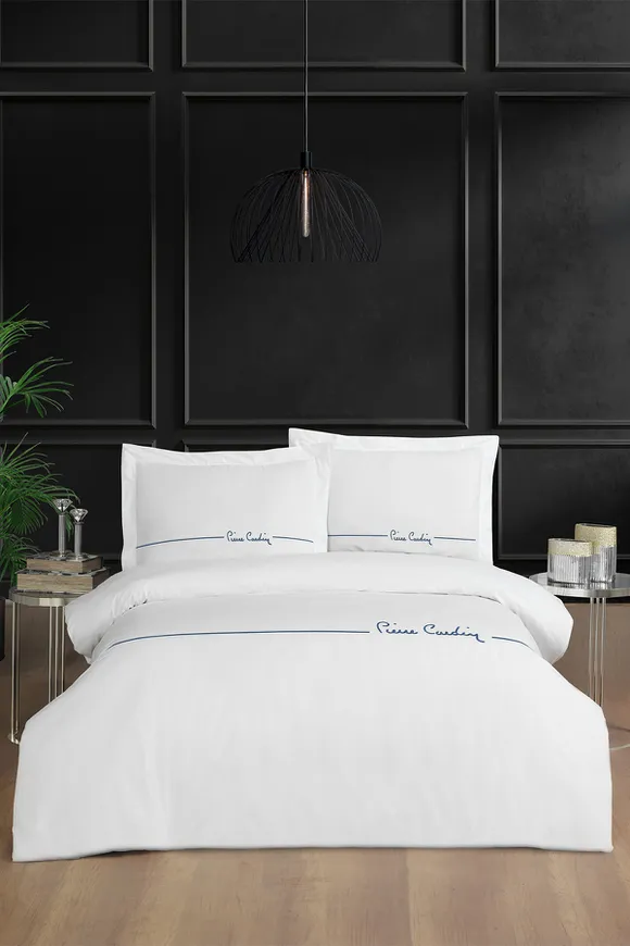 Pierre Cardin Deluxe Pamuk Nakışlı Nevresim Takımı Çift Kişilik Beyaz-Lacivert