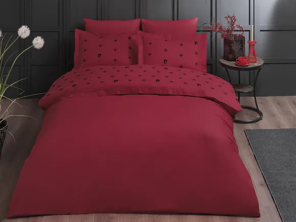 Pierre Cardin Deluxe Pamuk Nakışlı Nevresim Takımı Çift Kişilik Kırmızı
