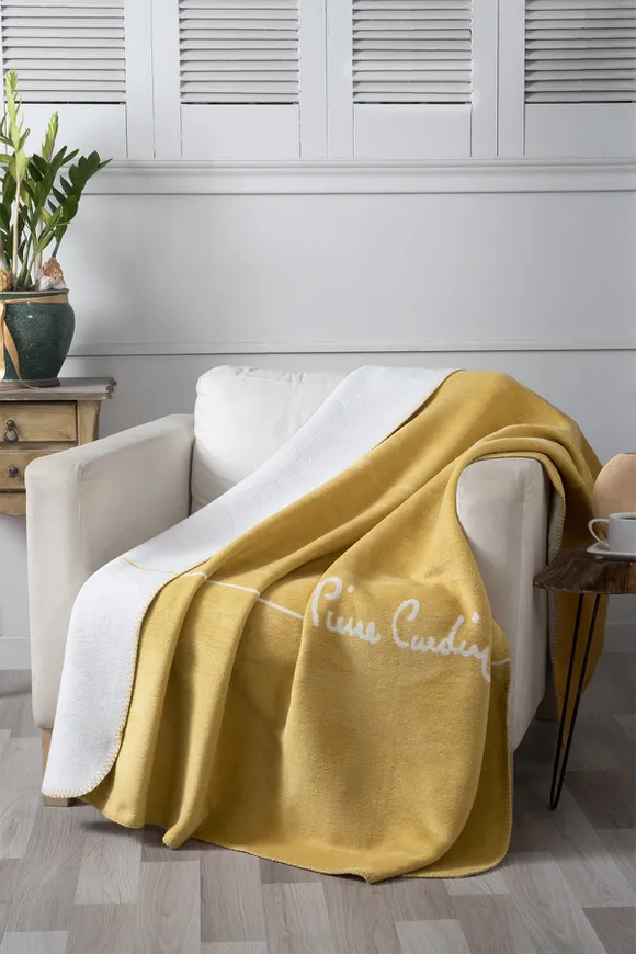 Pierre Cardin Pamuk Tv Battaniyesi Logo Hardal